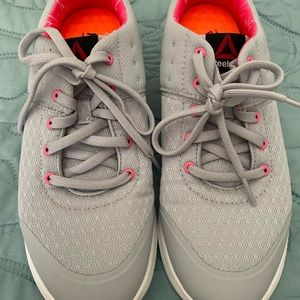 Women’s Reebok shoes size 8